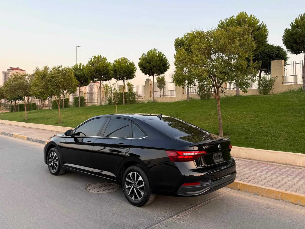 Jetta 2024
الون اسود رقم كاتي تترقم شمالي مواصفات S صبغ بنيد فقط بدون دواخل بشرط حتا دعامية مابية صبغ راديتر بيلادي صورة حادث موجود ارباك ستيرن بردة طاك راجع سيستم بيلادي محرك 15 توربو حجر بيلادي رادار موجود كير محرك بشرط ١٨ الف ماشية مابية مسرف سعر $133 مجال حق جية 
📍مكان سيارة سليمانية 
***********
