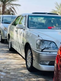 كراون • 2001 • محرك D4