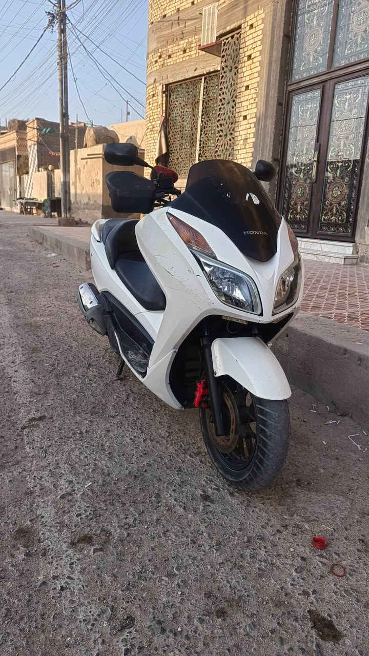 دراجه فورزه 012 
 سعرها 950 الف
بيها صوت بالمكينة 
تفاصيلها كاملة بالفديو
دراجه شغاله نكره سلف
ماشيه 66 الف
عليها منضومة زنون
ابيعها ع هذا وضعها 
مامفتوحه المكينه
البصرة قضاء المدينة
***********
