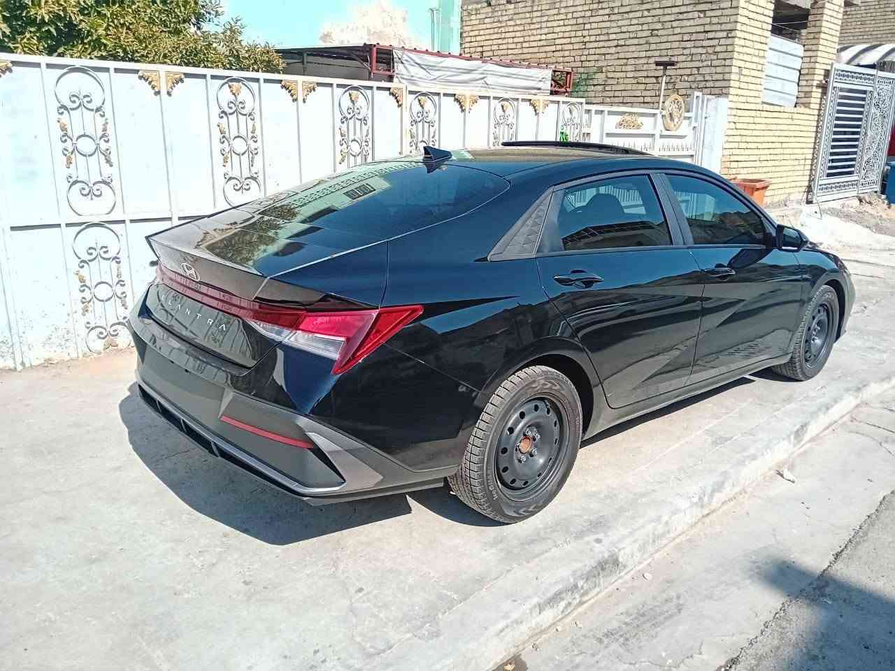 سلام عليكم
النترا موديل 2024  
بدون رقم 
مواصفات السياره 
تحكم استيرن جهتين
شاشه كبيره كامره دوار
تحديد مسار لد امامي
كشنات تدفئه استيرن تدفئه
رادارات جانبيه وخلفي امامي
تبريد بيانو تشغل عن بعد
ابواب بصمه درحيب
صندوق بصمه وذكية
داخل مخمل اسود
حجم المحرك 2000 دوش
حادثها / تبديل جاملغ وحافت البنيد صبغ 
السعر/ 143
مكان / بغداد حي اور 
***********
