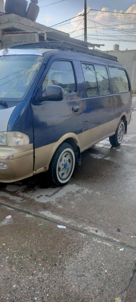 كيا بريجو للبيع موديل1995 محرك 2700 شرط التحويل مكان موصل رشيديه للاتصال *********** .. ***********

