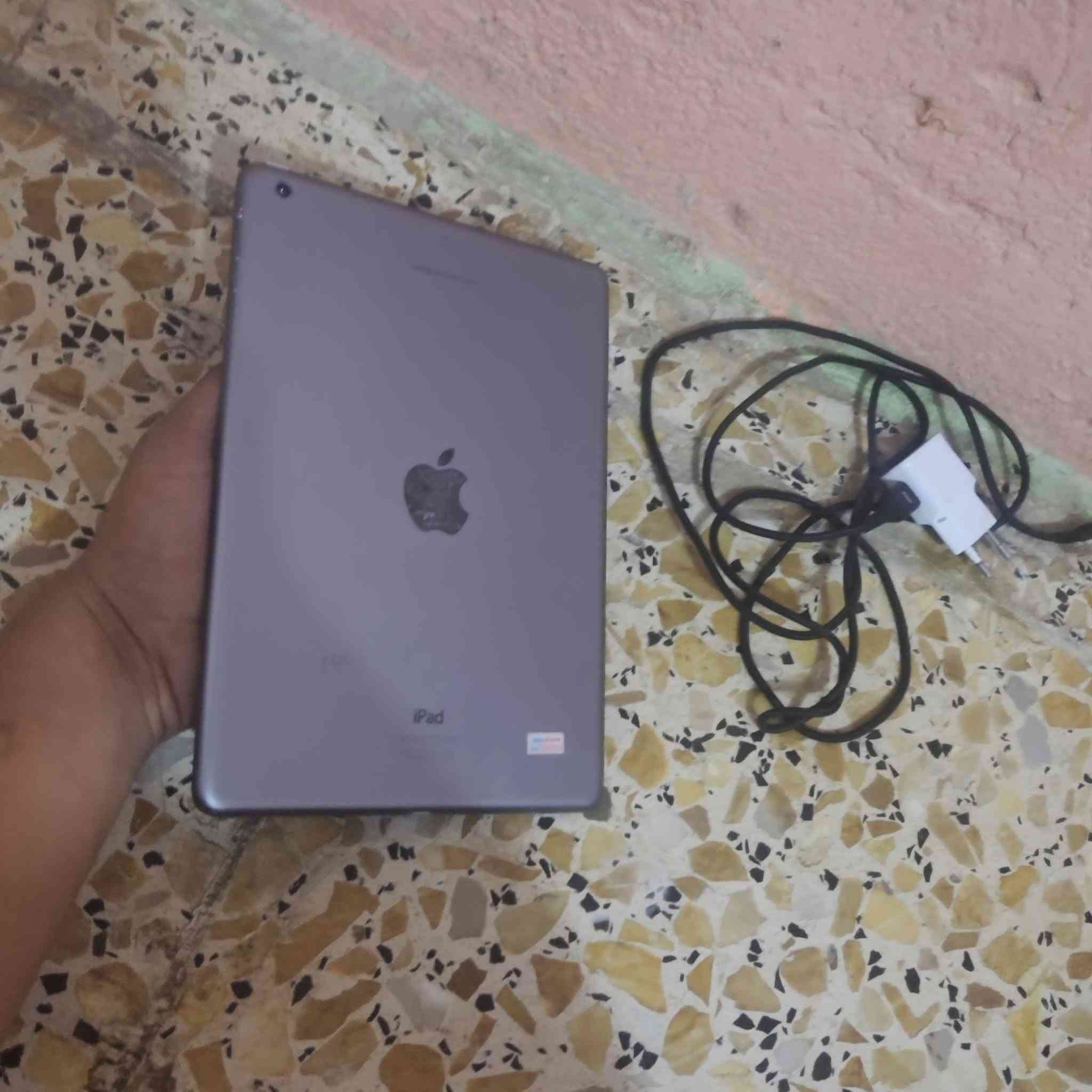 سلام عليكم ايباد اير ذاكرة ١٦ نضافته ٩٥ بل ميه كليشي ينزل وبي يوتيوب وتيك توك وفيس بوك وبي بعد برامج وذا تريد بعد نتزل حطله حساب ب ٥ بس شغله وحده بي شنو بطاريته تعبانه ٦٠ ٪
كامل ملحقات وذا تريد تبدله ب ١٠ أكثر شي ب ٢٠ بس مايحتاج تبدله حطه عله الشحن وادرس او باوع أفلام او مسلسلات سعره ٥٠ وبي مجال مكاني كربلاء امن الداخلي رقم الهاتف ***********
