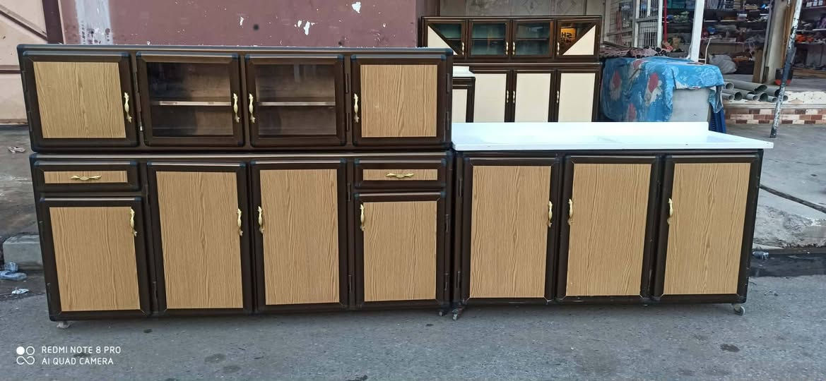 للبيع كاونتر مترين ارضيه سينج متر ونص مكان موصل رشديه شغل ثقيل رقم*********** اسيا ***********
