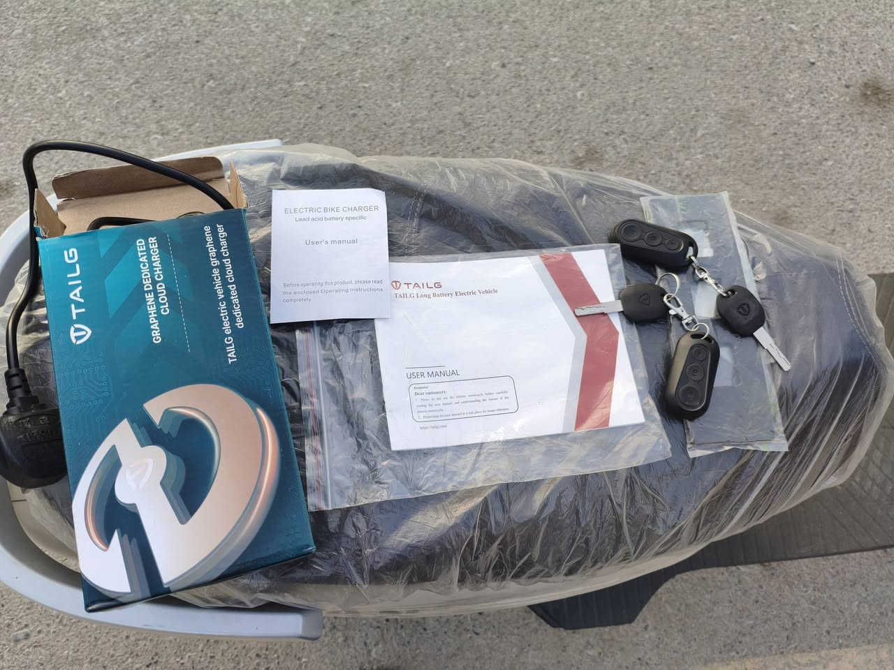 دراجه شحن
RAYAN C2 2025
الراجه جديده
6 بطاريات كبار كرافين شرط 
شاشه ديجيتال
لايتات عالي ناصي لد
نظام رماش 
اشاير لد 
دبل اشاره 
نظام بارك P
3 نمر 
بريكات دسك هايدروليك امامي وخلفي 
دراجه جديده ما بي اي نقص 
السعر 950 وبي مجال 
المكان ديالى جلولاء 
استفسار ***********
