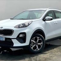 يوجد خط  سيارة سبورتج موديل ٢٠٢٠  داخل وخارج بغداد حسب الطلب  موظفين ا...