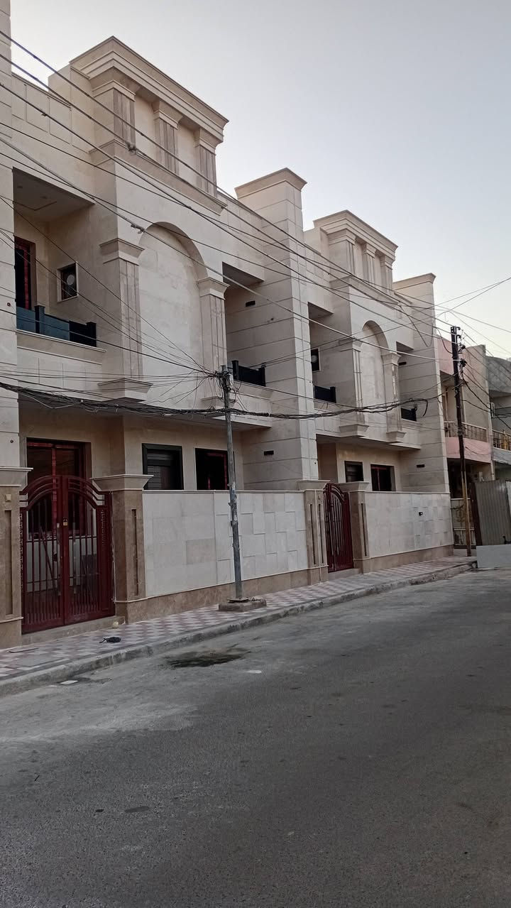 1. للبيع دار سكن زيرو في السيدية بناء ٢٦ 
مساحة ١١٠م 
واجهة  ٩م
يحتوي على ٤نوم مع  خدمات ماستر متكاملة 
واجهة مرمر مع ارضية مرمر 

2.دار سكن زيرو في السيدية بناء ٢٦ 

مساحة ١٠٠م
واجهة ٨م

يحتوي على ٤نوم مع خدمات ماستر متكاملة 
ارضية مرمر واجهة مرمر 

💢مكتب المجد ..مقاولات عامة .بناء .إشراف 
مع كوادر مميزة....💢💢💢

ارسل رقم، 1
يأتيك الرد مباشر 

نسعى لخدمتكم نحو الأفضل نستقبل كافة عروضاتكم السكنية والتجارية 

مكتب المجد سيدية شارع العلوة مقابيل مدرسة حلم الغد 

الاتصال.....

***********
***********
