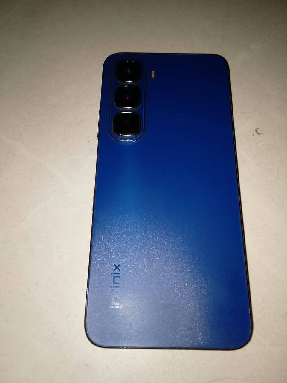 مبايل Infinix HOT 60i
للبيع سعره 180 وبي مجال الاتصال عله ***********
