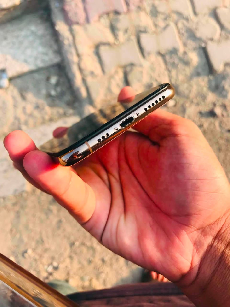 اكس اس جهاز نضافه 100/100 كلش نضيف ومرتب ذاكره256. بطاريه76 بلادي شرق اوصط بي رجه بل كامره كلش بصيطه ما ماثره بل تصوير سعر 230 وبي مجال بصيط *********** واتس مراوس باندرويد شعدك نزل
