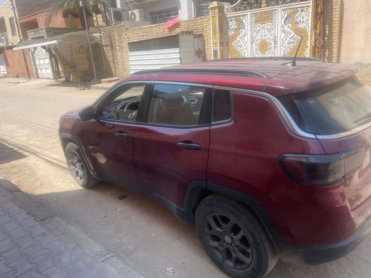 جيب كمباس موديل 21 رقم بابل الحلة مشروع وطني من اي مكان تندار محرك 2400السعر 124وبيهة مجال هذا رقم *********** 
مامتواجد بل فيس

نص مكتوب في الصور:
- EXPERT CENTER مركز الخبراء لفحص السيارات بالسونار ونظام الهزة والداينو باور تقرير الفحص النهائي اسم الزبون رقم الموبايل الماركة : جيب سنة الصنع :2021 رقم العجلة: 10988 بابل تاريخ الفحص: 20/ 2026/7 وقت الفحص: 7:00م ملاحظة :- الجزء العلوي لايوجد ضرر الجانب الايسر بارد وتكحيل موضح الجانب الايمن تبديل وصباغ الجاملغ الامامي مع فتح وبارد في الباب الامامي المصد الخلفي لايوجد ضرر المصد الامامي ضرر امامي مع تبديل وصباغ البند والبدنه مع سمكره في البرانكيت واللغد الايمن تم التوضيح للمشتري ملاحظة : نخلي مسؤوليتنا بعد انتهاء الفحص وتسليم التقرير الى الزبون *********** *********** ميسان حي الصناعي قرب معارض الكسور
