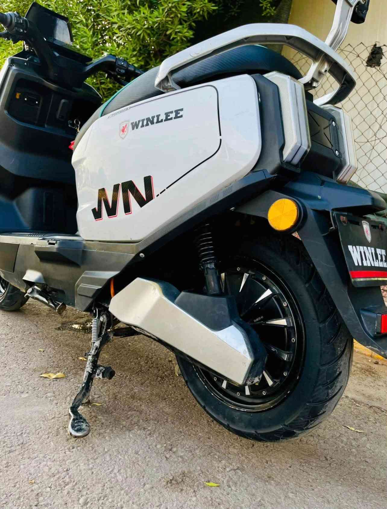 السلام عليكم
للبيع صاعقه ونلي 2026
6 بطاريات كرافين دبل 45 أمبير 72 فولت
ملف 2000W حقيقي
تشغيل بصمه وسويج وكارت 
نضام R رجوع للخلف
نضام P بارك
لايت علاي ناصي LED
نضام قاطع دوره  
بريك امامي خلفي ABS 
بلوتوث 
السعر 880 وبيها مجال 
المكان بغداد 
للاستفسار ***********
