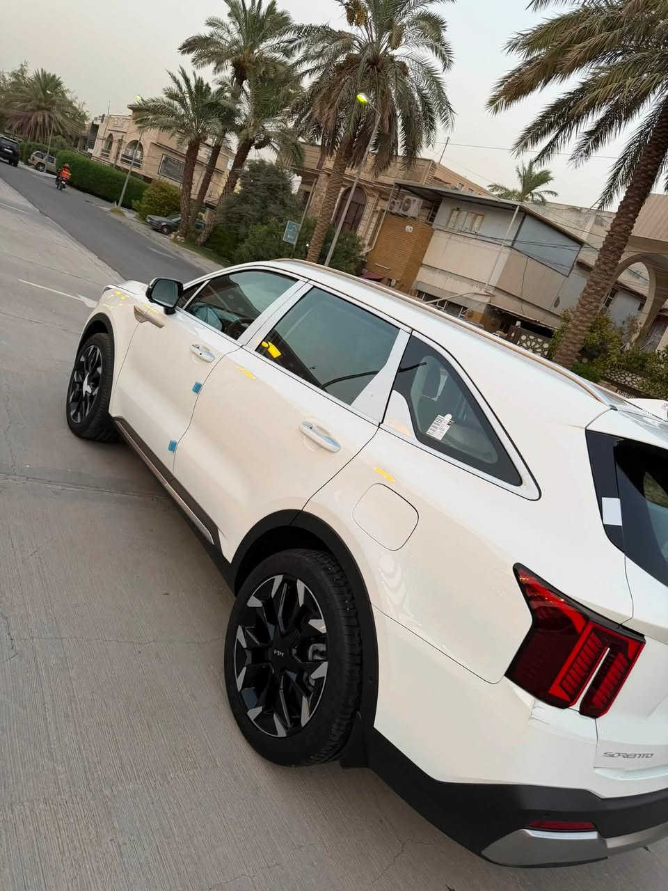 تحيه طيبه
سورنتو 2025دوليه ام الضمان

ماشيه 17الف كفاله عامه بحاله الوكاله 

رقم بغداد باسمي تحويل مباشر 

5كامرات 

داتاشوا

كراسي كهرباء وجلد وحار بارد

بانوراما 

(فور ويل)

مكانه زيونه 

سعره 35الفو500دولار يعني 3شدات و55ورقه وبيه شي بسيط حك الجيه 

***********
