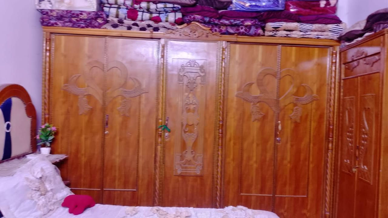 سلام عليكم غرفة نوم للبيع للاستفسار الاتصال على الرقم ***********
