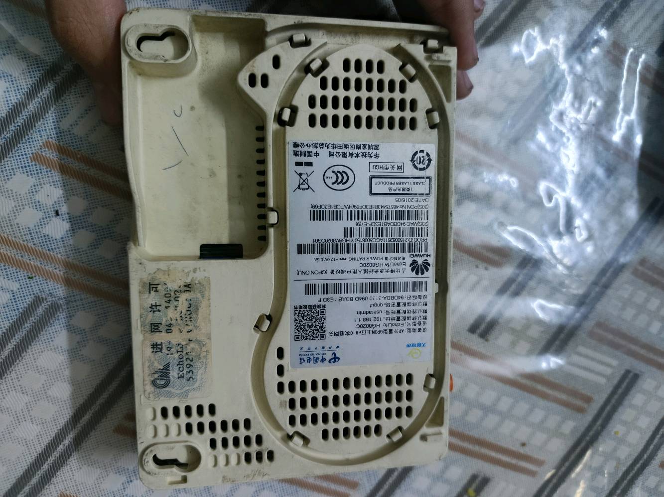 راوتر TP-Link Archer C50 راوتر نظيف كلش مع تحويلة للعلم التحويلة سعرها وحدها تكون اقل شي 15 الف لاكن مع الراوتر السعر 40الف وبيه مجال للتواصل مع الرقم ***********
وهذا الرقم بيه واتساب واهلاً وسهلاً بكم. 
الموقع بغداد/الدورة/ابو دشير