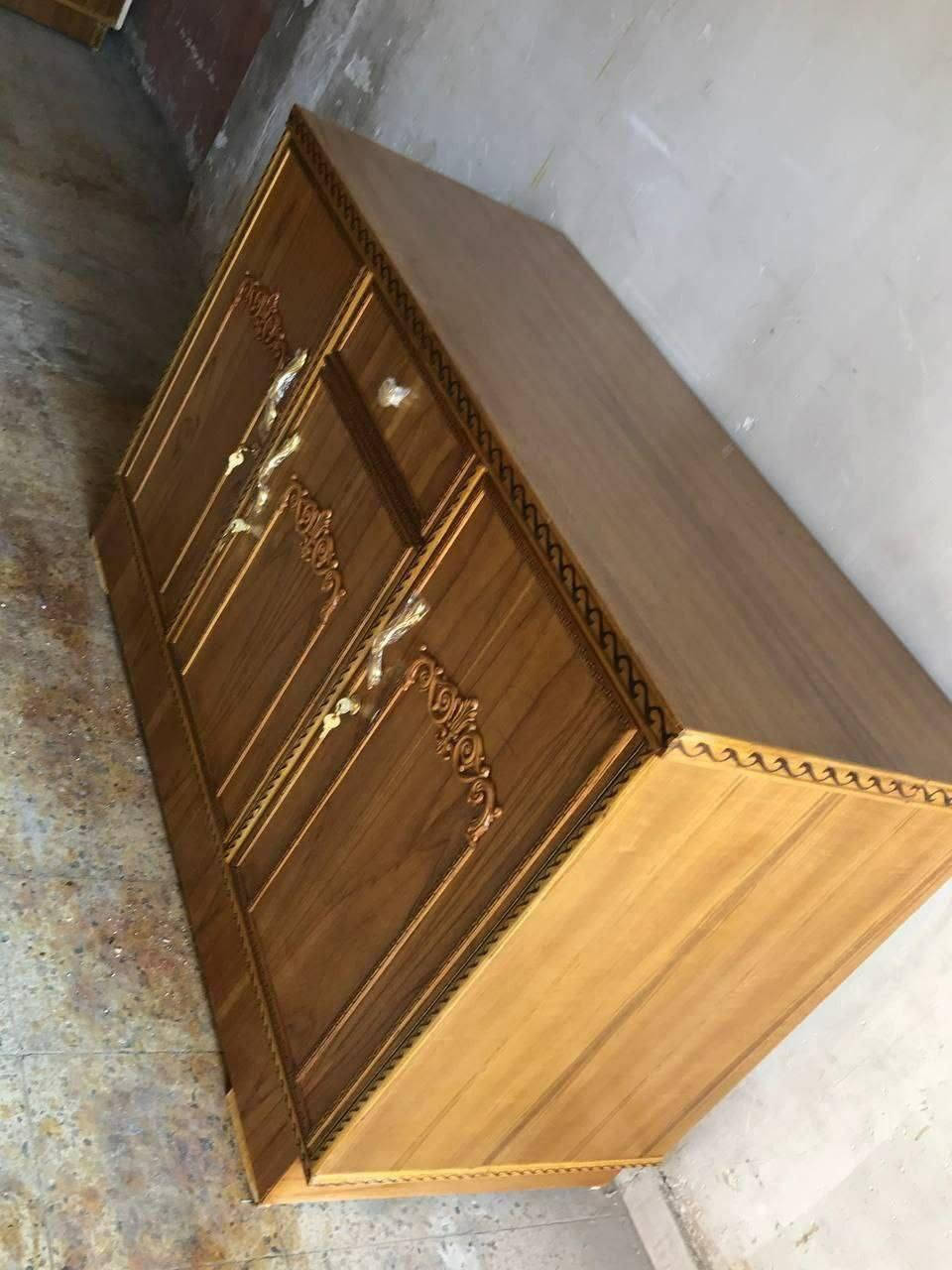 البوفيات المتر ١٢٠الف
 متر وربع ١٥٠
متر ونص١٦٠
متر وسبعين ١٧٠الف
 مترين ١٨٠الف
 مترين ونص١٩٥الف
متر ال ربع ١٦٠
مترين ال ربع 175

@highlight

نص مكتوب في الصور:
- مترين ونص