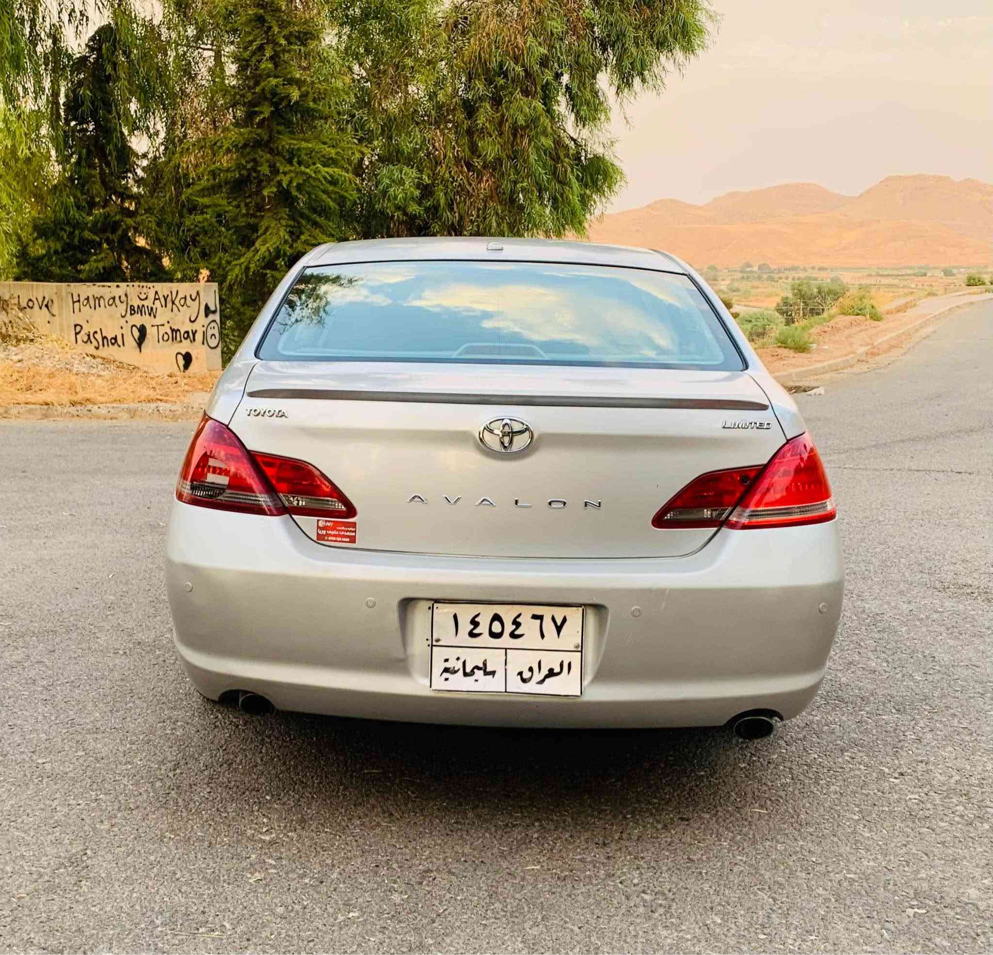 AVALON 2009 Limited 📦
سەرەتا بە ناوی خودای گەورە 
ئەڤەلۆن ٢٠٠٩ ی خەلیجی فوول فوول مواسەفات
کوشن ساردو گەرم و جڵد کارەبایی و خەزن
سڵاید
پەردە
بەسمەی دەرگا و سندوق 
زۆر جوان و ڕێک و پێکە هەیکەلی جوان ماوەتەوە
گێڕ و مەکینەی بەشەرتە بێعەیب و بێ کرانەوە
سەیارەکە حیزام نییە چەند پارچەیەکی بۆیاغە بەس بە حیزام دەفرۆشم پێش و پشتی کەپسە
سعری 98 وەرەقە و مەجال 
***********
*********** كويسينجاك, أربيل

نص مكتوب في الصور:
- ***********