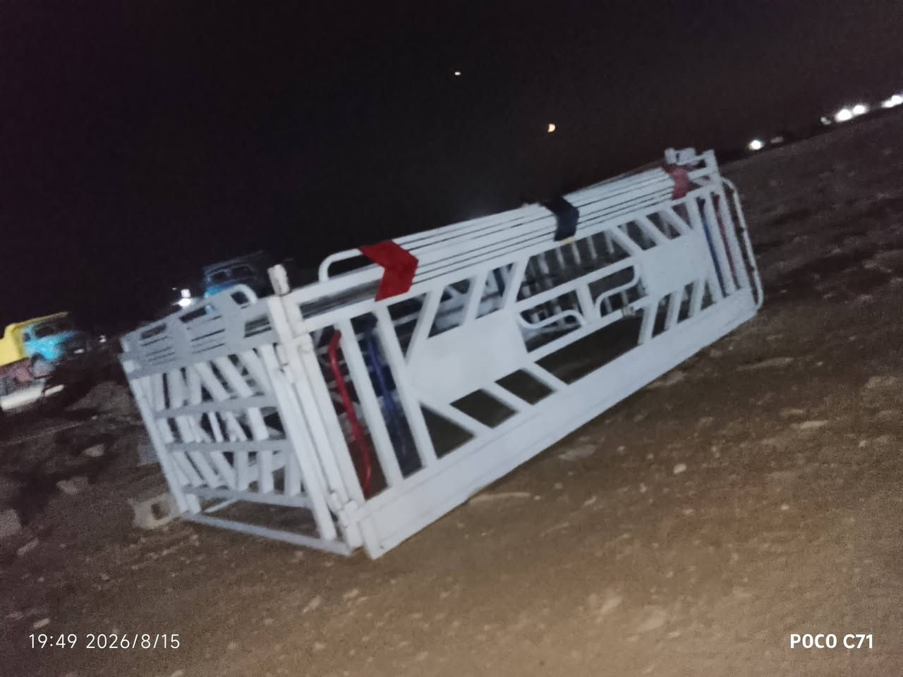 السلام عليكم يوجد محجل للبيع نضيف سعر ب 400بيه مجال الاستفسار علهرقمالهاتف  *********** المكان حديثه خفاجيه
