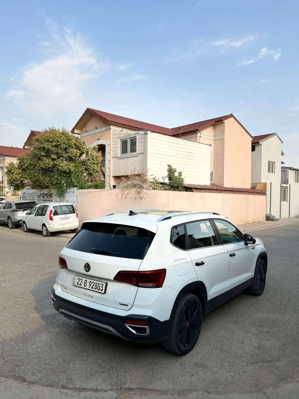 Volkswagen Taos 2022
فوول مواسەفاتە و رسمی دەعمیشم دانایە هەموو شتی بە شەرتە بەرد و رادار و گێر و مەکینە 
سعر 122 لەوەی هەرزانتر نیە یەک دینار مەسرەفی نیە گۆرینەوەش دەکەم شتەک بە دللم بێت
رەقەم تەلەفون ***********
رەقەم شانسی : 3VVPX7B29NM086884 أربيل, العراق

