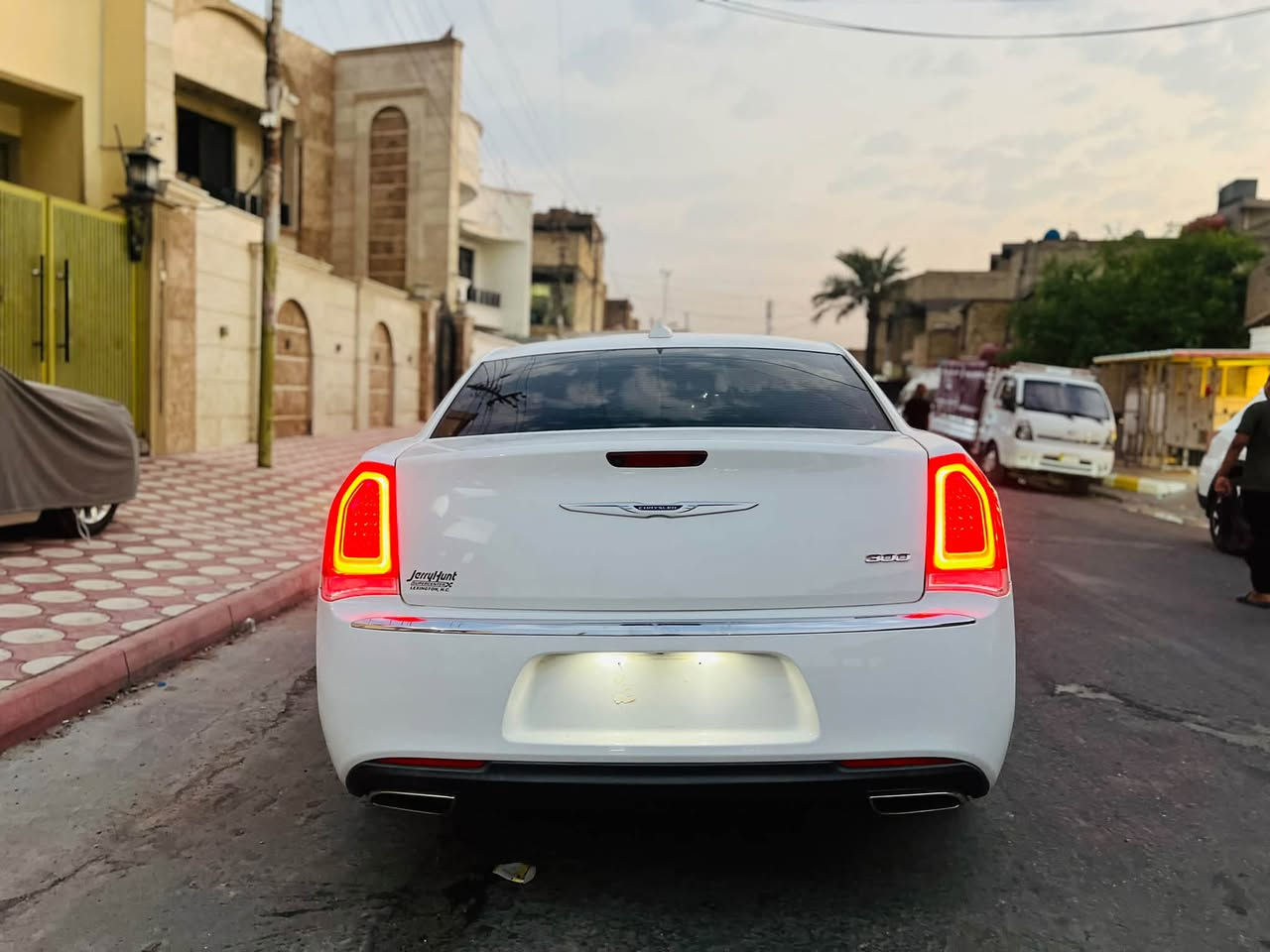 سلام عليكم اوباما كرايسلر 
دخول جديد كتاب ظباط رقم بغداد بسمي
موديل 2020
فوول الاخير
بنراما 
كشنات جلد تدفئة تبريد
ستيرن كهرباء تدفئة
حزن ميموري
تشغل عن بعد
شاشه كاربي
تدفئة بلكشنات الخلفيه
فوول السياره 
مكان السياره بغداد 
***********
