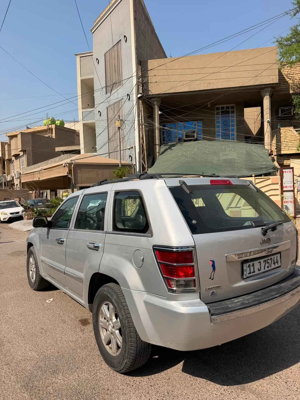 جيب 2008 محرك 4700 فول مواصفات ١/١ فتحه كشنات جلد كشنات تدفئة بيه ٣ قطع صبغ لغود شواصي كفالة محرك و كير و اكسل جديد رقم بغداد الجديد السعر 78 ورقة مكانه بغداد حي العامل ***********
