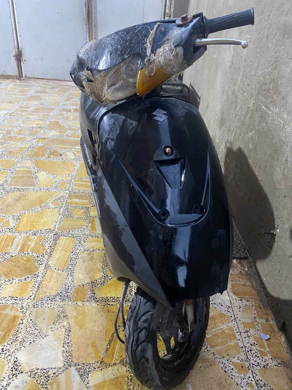 دراجه سازوكي كوم حديد سعرها 20 الف صالنصه وتاير جدد. العنوان العماره حي  الوحده  ***********
