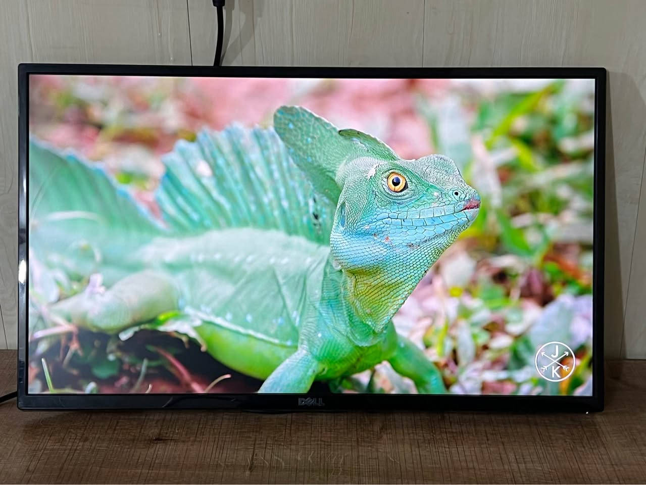 Dell monitor
27 inch flat
Full HD (1080p)
75 HZ refresh rate

زۆر پاك و خاوێن بێ كێشه‌ ستاندی سه‌ر مێزی له‌گه‌ڵ نییه‌ , ته‌نها به‌ دیوار هه‌ڵئه‌واسرێت , كارتۆن و كێبڵ و برغوی به‌ستنی له‌گه‌ڵه‌

كلش نظيف و مرتب تجى وياة ستاند للحائط و كرتونة و ملحقاتة مع كبلات وبراغي التثبيت

+9647502396988
0️⃣7️⃣5️⃣0️⃣2️⃣3️⃣9️⃣6️⃣9️⃣8️⃣8️⃣
WhatsApp / Telegram / Viber كويسينجاك, أربيل
