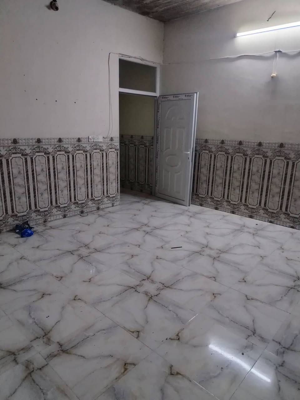دار للايجار طابق واحد مستقل
مساحه 100متر
سعر مناسب 225الف
عنوان كركوك حي العسكري خلف صيدلية أكد
*********** ابو مصطفى يايجلي
