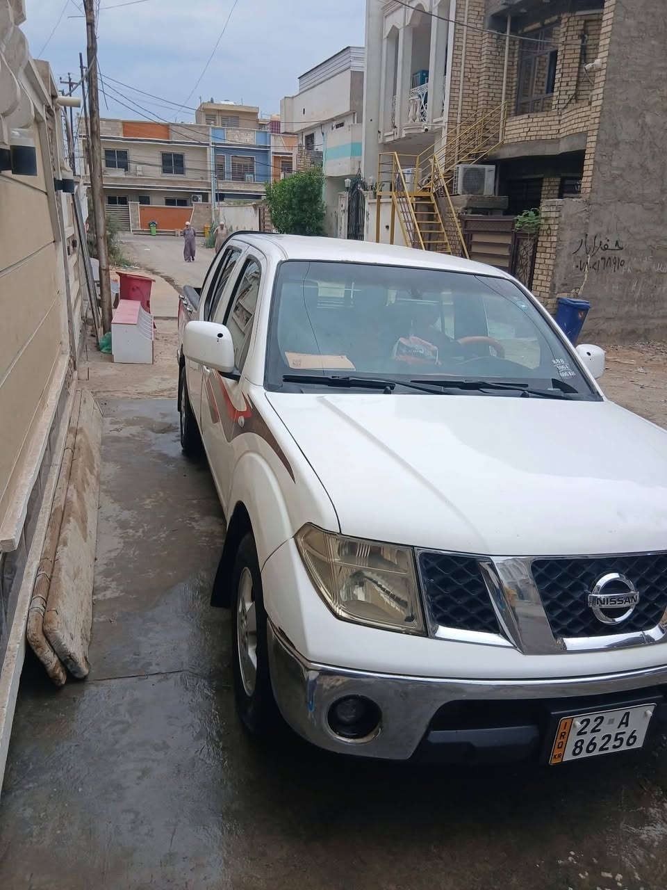 نيسان نيفارا • ٢٠٠٩ • رقم اربيل
