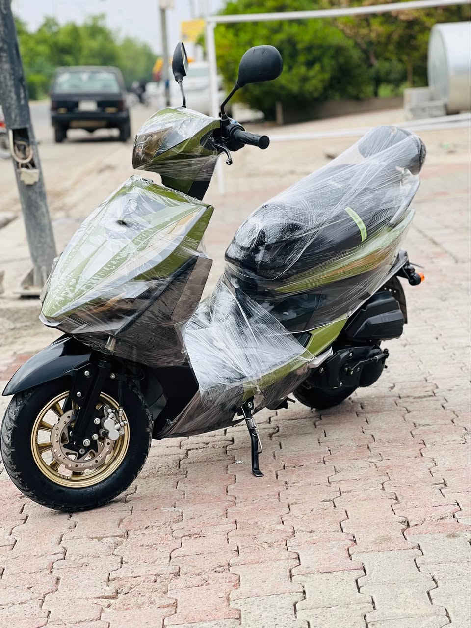 ماكس • فراشة • زيرو
