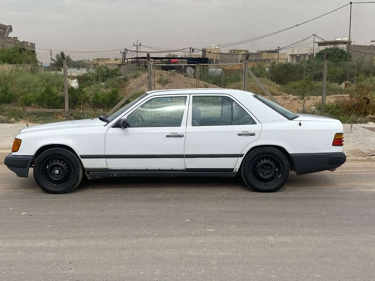 مارسدس • ١٩٨٨ • مكفول موتور