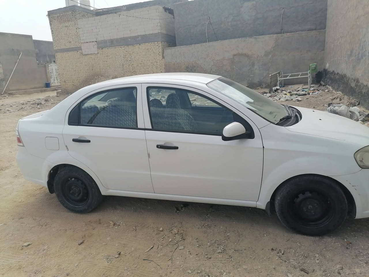افيو موديل ٢٠١٥رقم قادسيه باسمي العنوان الديوانيه المواصفات تخم تاير جديد باتري جديد محرك جديد تبريد ثلج كهربائيات مضبوطه السياره مانقصه اي شي فقط بيه ٤ أصابع خشم الجاملغ الأمامي صبغ قليل جهة  العبري  السعر ٨٥ قبل لاتدخل صلي على محمد وآل محمد رقمي *********** بيه واتس اب تواصل معاي وبيك خير وتدلل السياره جديده
