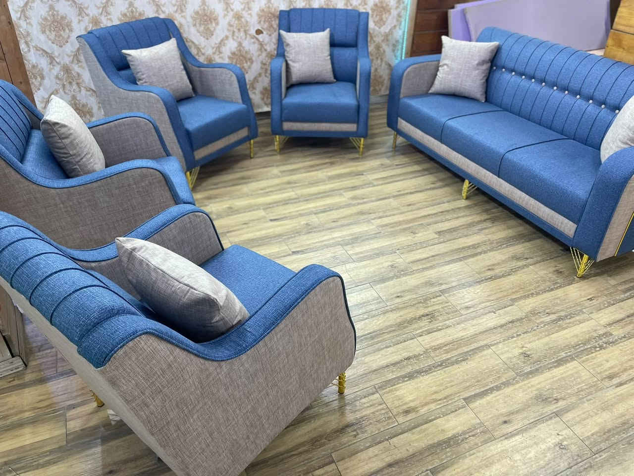 شغل درجه اولى • الحريه البستان • مقابل مدرسه سكينه