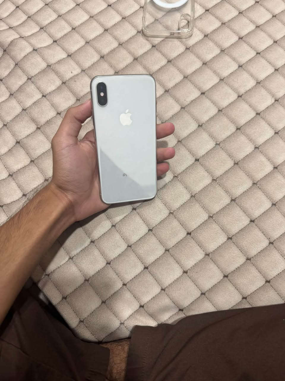 ايفون X • ٦٤ • بطارية ٨٧٪