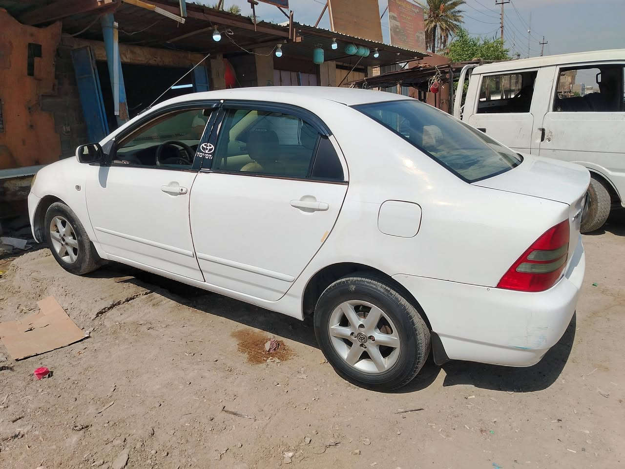 السلام عليكم كورلا للبيع ٢٠٠٢ ب٥٥ بيهة مجال رقم بغداد انكليزي بغداد اليوسفية ***********
