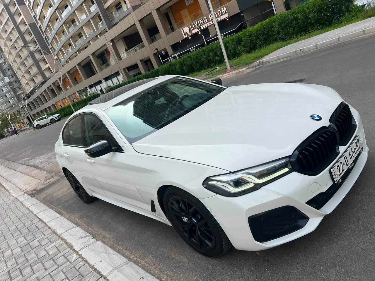 BMW2022 530i
X drive Mبلادي 
فول داتو شو 
سلايد ويلات M
ستيرن دوسات شاشه كله مختم M
شاشه كبيره اشاره باليد
لايتات متحركه 
صندوق كهرباء 
سماعت هارمن كاردون 
كشنات ٧٠٠ جلد 
ماشيه كلش قليل ٣٣ الف 
سياره بيه ٣ قطع صبغ قطعتين بلادي شركه تبديل 
شرط اي دواخل ماكو شاصي لغد كله مكفول بدون داخل
مكان سياره اربيل للاتصال *********** سعر ٢٨٠
