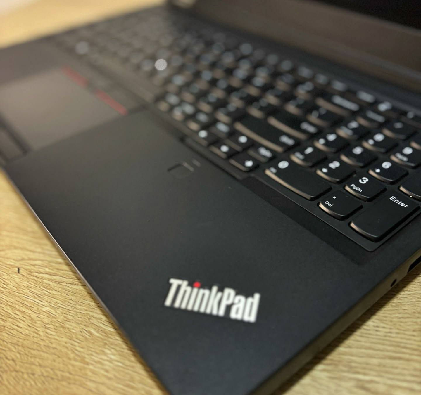 السلام عليكم
عندي لابتوب بالمواصفات التالية :

CPU : Intel core i5 8th H .
GPU : NVIDIA P1000 = GTX 1050Ti .
RAM : 16GB DDR4 .
ROM : 512GB NVME .
DISPLAY : 60.01 Hz .

رايدها بسعر 520 و بيها مجال للشراي .

التواصل على هذا الحساب أو على هذا الرقم 
*********** / عبدالله .

ملاحظة اللابتوب نضيف و استخدامه قليل + مع شاحنته الأصلية . 
#pcgaming #pc #laptop #gaming #GamingLaptop
