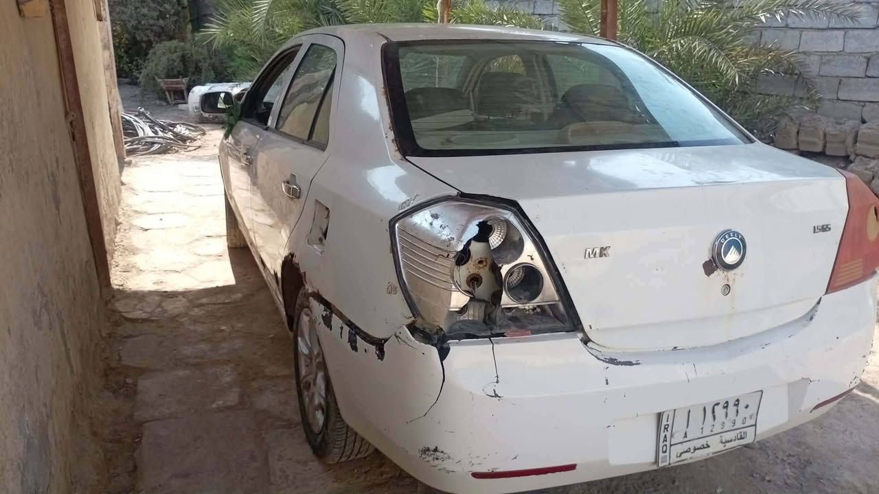 جيلي ام كي مكينه وكير وتخم تاير كله جديد كهربائيات شغاله للبيع سعرها ١٨ وبيها مجال تحويل ثاني يوم المكان الديوانيه مكلف بل نشر ***********

