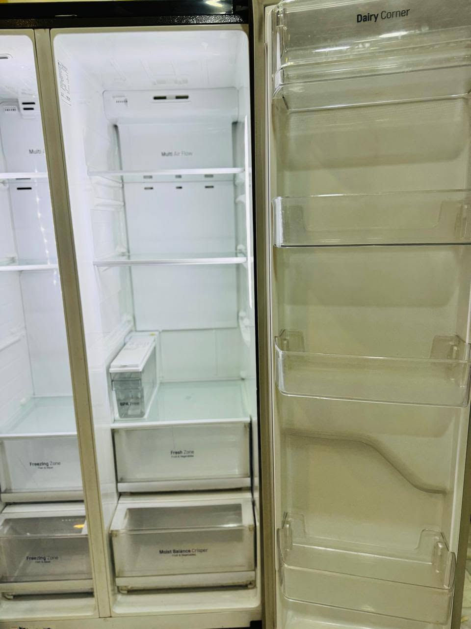 LG • نضيفة وجديدة • نقصها غاز