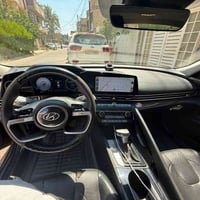 للبيع موديل ٢٣ هايبرد فول حادثها موضوح بيها حاليا طخه  بل باب الخلفي و...
