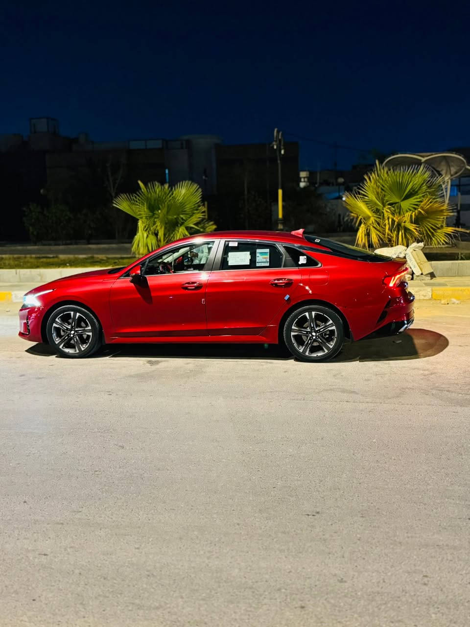 K5 2021خليجي 
رقم بغداد هزه جديده مكفوله فول عدا البنوراما بصمه تشغيل عن بعد وباقي المواصفات محرك 2000  ماشيه 65km
مكان السياره الناصريه الثورة  ***********
