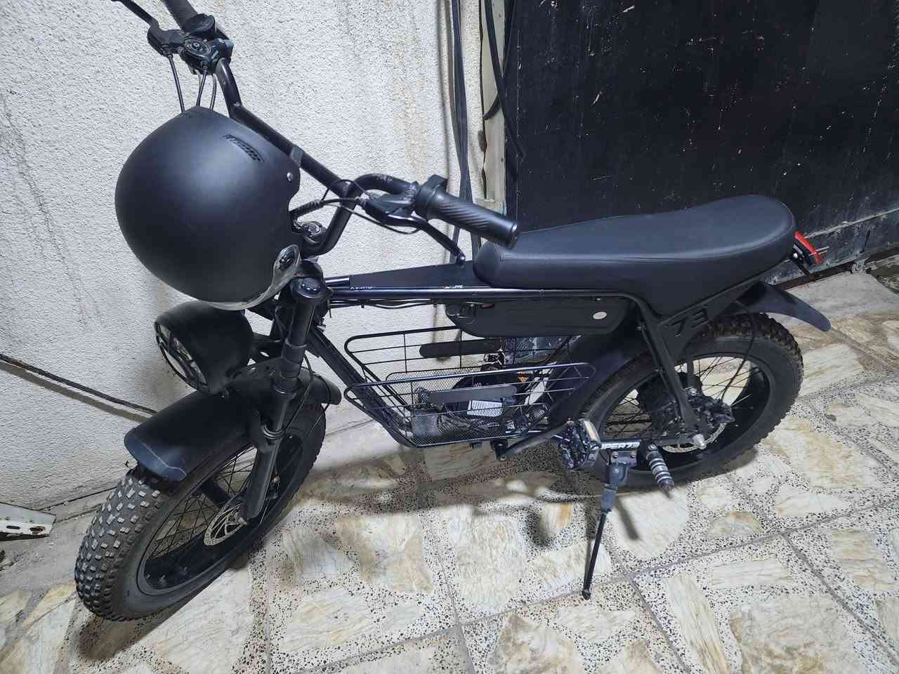 سلام عليكم بيع دراجه شحن باسكل
موقع بغداد سبع ابكار مقابيل مركز اصليخ 
هاتف ***********
          ***********
