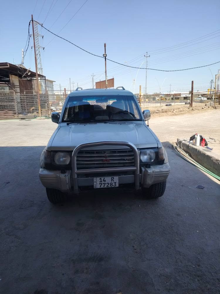 باجيرو موديل ٢٠٠٠محرك ٣٠٠٠بطل مكفول السياره بأسمي سنويه  ل٢٠٣٠ هزه رقم بصره دولي  جديده حداديه خلفيه واماميه جديده هستوني مسويهن الاتصال *********** واتساب متواجد سعرهه ٤٥وبيه مجال مراوس بااحدث هم ترهم مع الفرق شط العرب, البصرة
