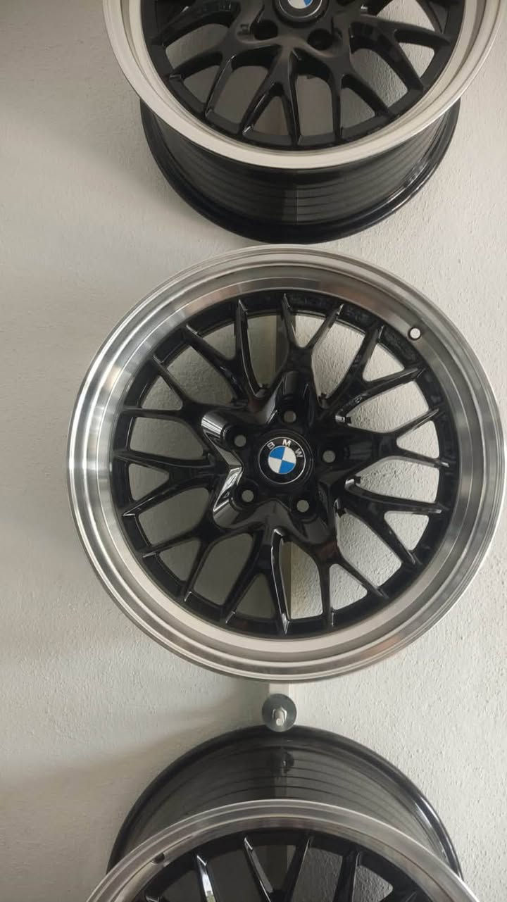 السلام عليكم يتوفر لدينا جميع ويلات BMW
2سايز 1سايز اصلي يوجد لدينا مراوس 
العنوان بغداد مجمع مشن شارع الزيوت النباتيه الاسطورة لتجارة الويل كب متواجدين ع جميع برامج التواصل الاچتماعي اي استفسار عندك احنا بل خدمه

***********
