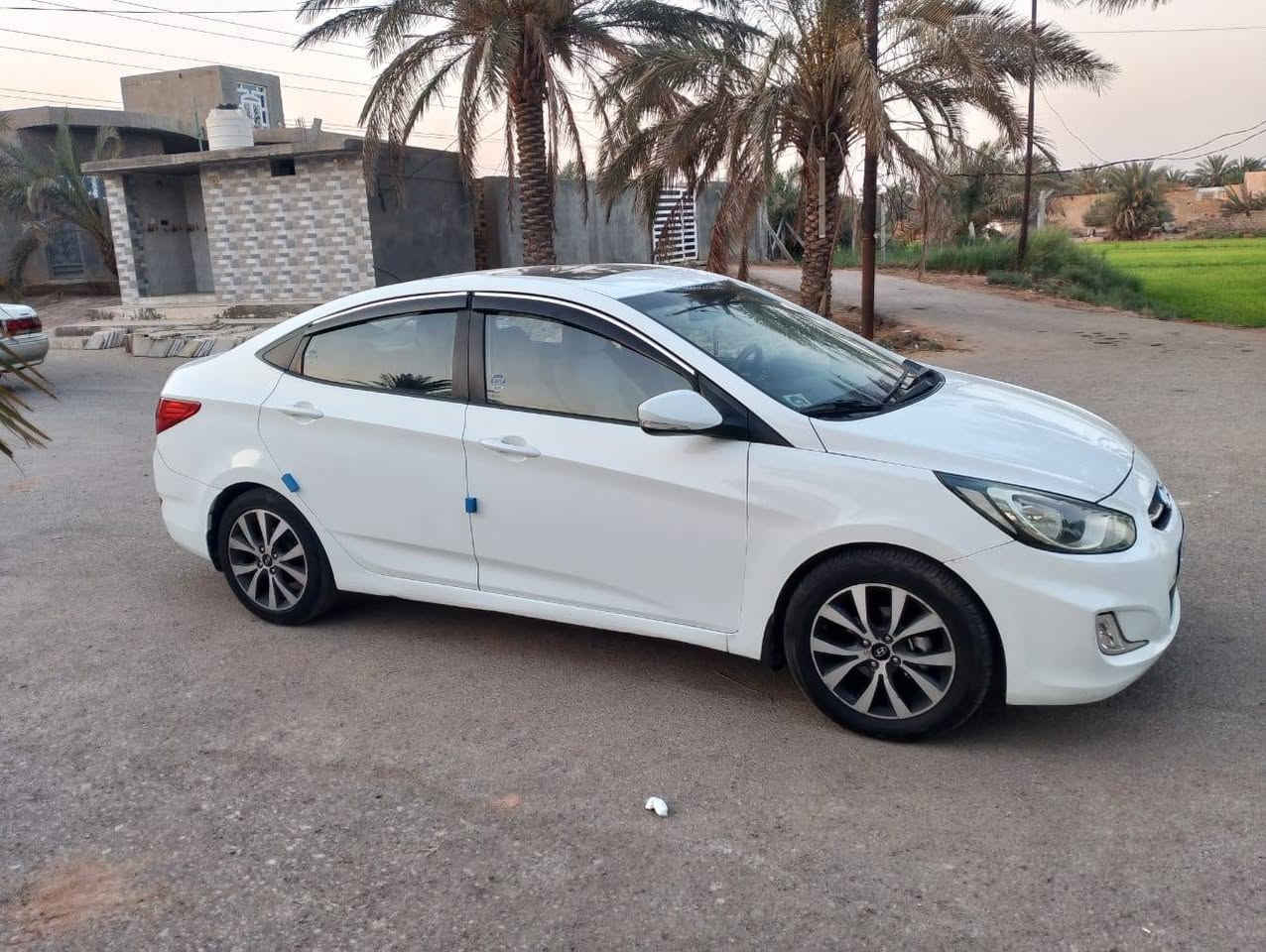 اكسنت موديل 2016
خليجي محرك 1600 دوش قطرتين
مواصفات
لد خلفي 
اشاير بل مري
تحكمات استيرن جهتين
شاشه
كامره
حساسات
فتحة سقف
5 ويل كب كروم
تبريد ثلج ❄️ 

رقم  نجف دولي بسمي  هزه جديده مداور ثاني يوم ماعايزه برغي سياره كفالة عامة مكاني نجف غير متواجد عل فيس الرقم ***********
