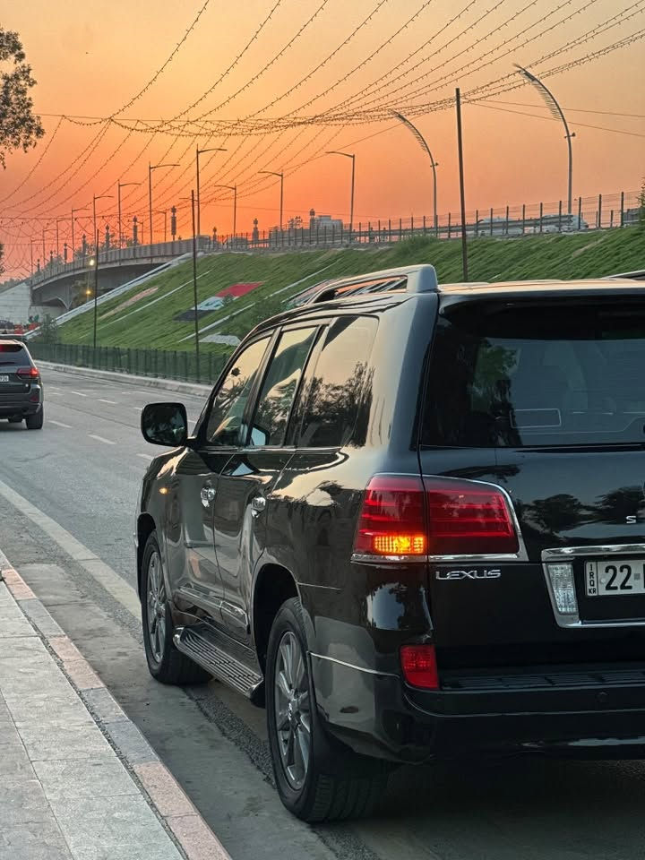 للبيع لكزز ٢٠١١  بريم سبورت  داخل قرميدي رقم اربيل الجديد سعر مناسب
السيارة مغلفة PPF ضمان ١٠ سنوات  موجود وصل الضمان وياه ماعدا القمارة ممغلفة

مكفوله من الصبغ والضربه شرط ع فحص 

للبيع او مراوس حسب القناعه 

رقم اربيل تحويل مباشر  جديد محولها مابيها اي مصاريف سنويتها ل ٣١

صدر ومحرك وكير ونظافه مال شركه 

زنون عالي وناصي  وعدسه متحركه كهرباء مع استيرن

نظام ذاكره

جكات كهرباء

مقاعد قرميدي جلد وتدفئة وتبريد 

جميع المقاعد كهرباء 

اشاره مرأه وترحيب دوس لد ضوئيه مال لكزز وشفط كهرباء

نظام ايكو لتقليل الوقود 

جنطه خلفيه كهرباء وشفط

تشغيل عن بعد 

ثلاجه ودبل شاشه وريمونت تحكم

هوك خلفي وحساس امامي وخلفي 

٣ قطع تبريد

شاشة كار بلي و اندوريد اوتو 

كامرات اماميه وجانبيه وخلفية

دفدي خلفي 

السيارة كفاله عامه مغلفة PPF  امريكي اصلي جديد قبل فترة 
ماعدا القماره ممغلفه وجانت مجودره صاير بنهايه القماره طبع مال جادر وحاط صورها بالمنشور 

مكان ديالى بعقوبه للاستفسار الاتصل بل الرقم او المراسله خاص *********** واتساب /اتصال
