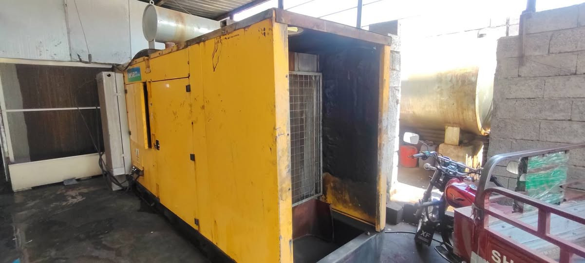 سكانيا  8أنجكتر  للبيع بيها تنقيص بدون بخار مكينه اوروبي للبيع بسعر مناسب مكان كركوك.
***********.....
