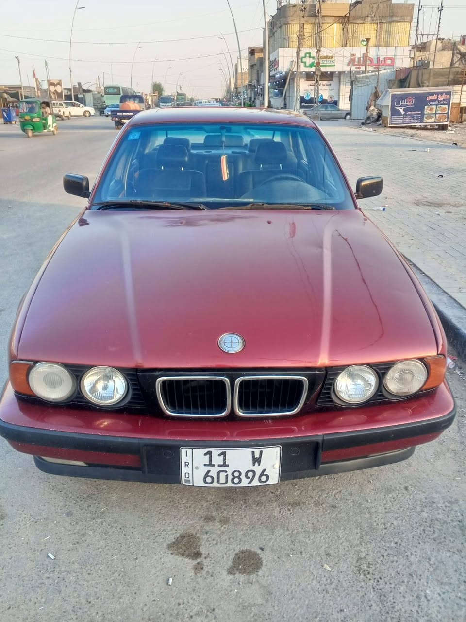 السلام عليكم BMW للبيع فقط
السياره مديل 92
مصبوغه عام بدون حادث .كفاله من الضربه 
تبريد ثلج .كهربائيات كلهه شغاله 
مكينه وكير خير من الله 
السعر 70 
انه مكلف بالنشر 
للاستفسار ***********
مكان السياره البصره .حي الاصدقاء
