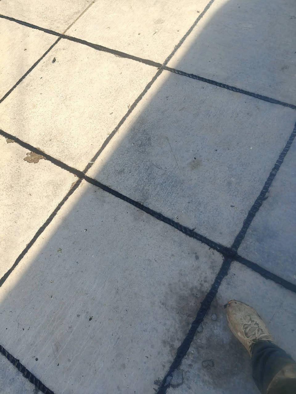 شغل اليوم الخمدالله تم.اكمال بيت الاخ جمال شغل ماستك مانع رطوبة
وهناك تخفيضات خاص للعوال الفقراء والايتام وعوائل الشهداء 
كرسته وعمل لاستفسار
***********
***********
