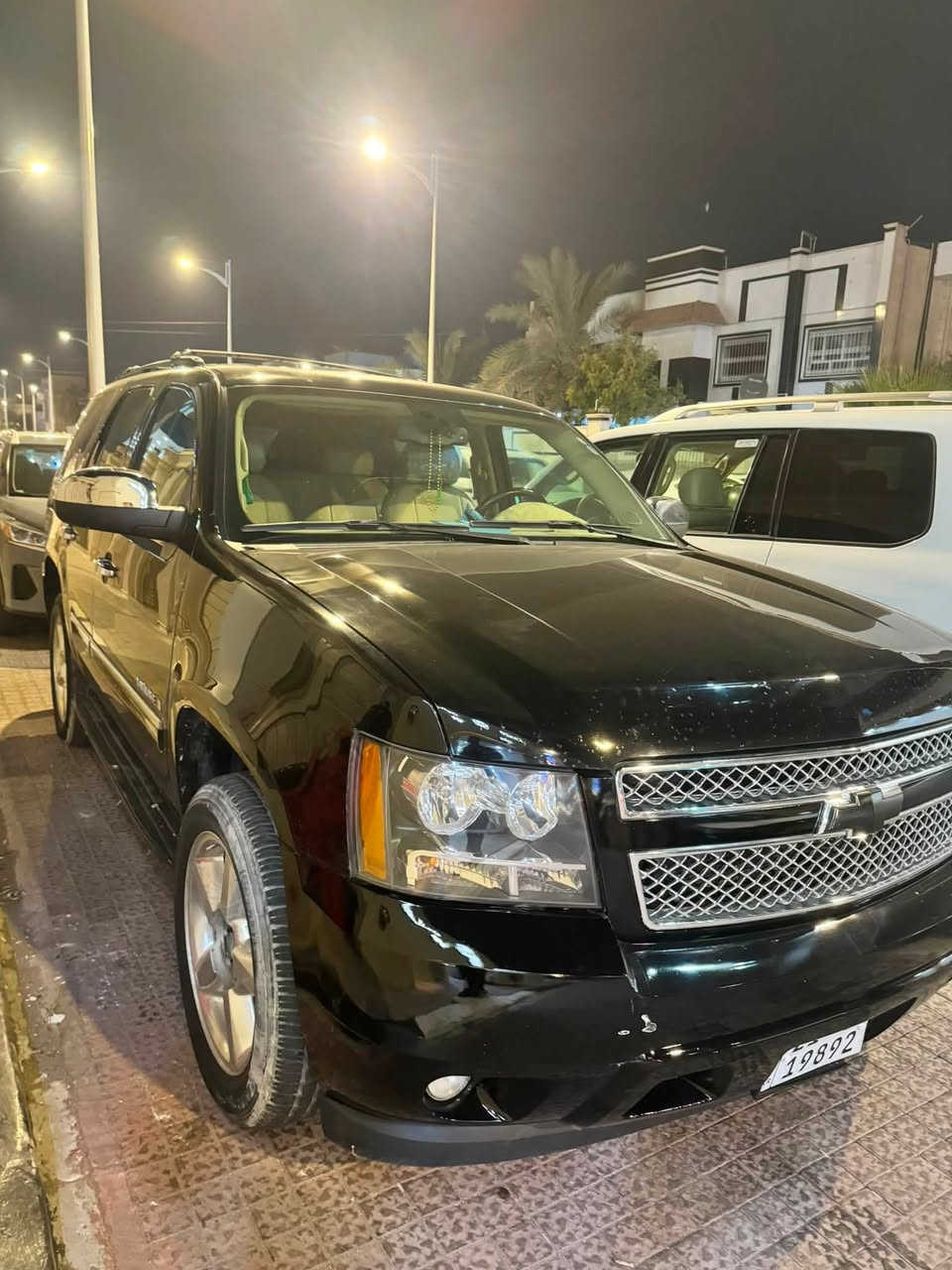 🚘🔥 للبيع شفروليه تاهو LTZ فول مواصفات خليجي 🔥🚘

🖤 اللون: أسود
📅 الموديل: 2009
📍 الرقم: سليمانية
💰 السعر: 210 ورقة
✅ مكفولة

✨ المواصفات:
• LTZ فول مواصفات خليجي
• فور ويل 4×4
• حساس أمامي وخلفي
• مثبت سرعة
• باب كهربائي
• شاشتين بلازما أمامي وخلفي
• كشنات كهربائية
• كشنات تدفئة وتبريد
• تبريد 3 قطع
• سستم صوت Bose 🔊
• فتحة سقف كهربائية
• تشغيل عن بُعد
• 
• مرايات كهربائية وقابلة للطي
• ذاكرة للكشنات
• تحكم بالدركسون
• تحكم صوت ومكالمات من الدركسون
• كاميرا خلفية
• تكييف أمامي وخلفي مستقل
• كشنات جلد
• جنوط ألمنيوم LTZ
• ABS وثبات إلكتروني
• إضاءة داخلية

💰 السعر: 210 ورقة

📞 للتواصل والاستفسار:
***********

🔥 تاهو LTZ فول خليجي – مواصفات عالية 🔥

