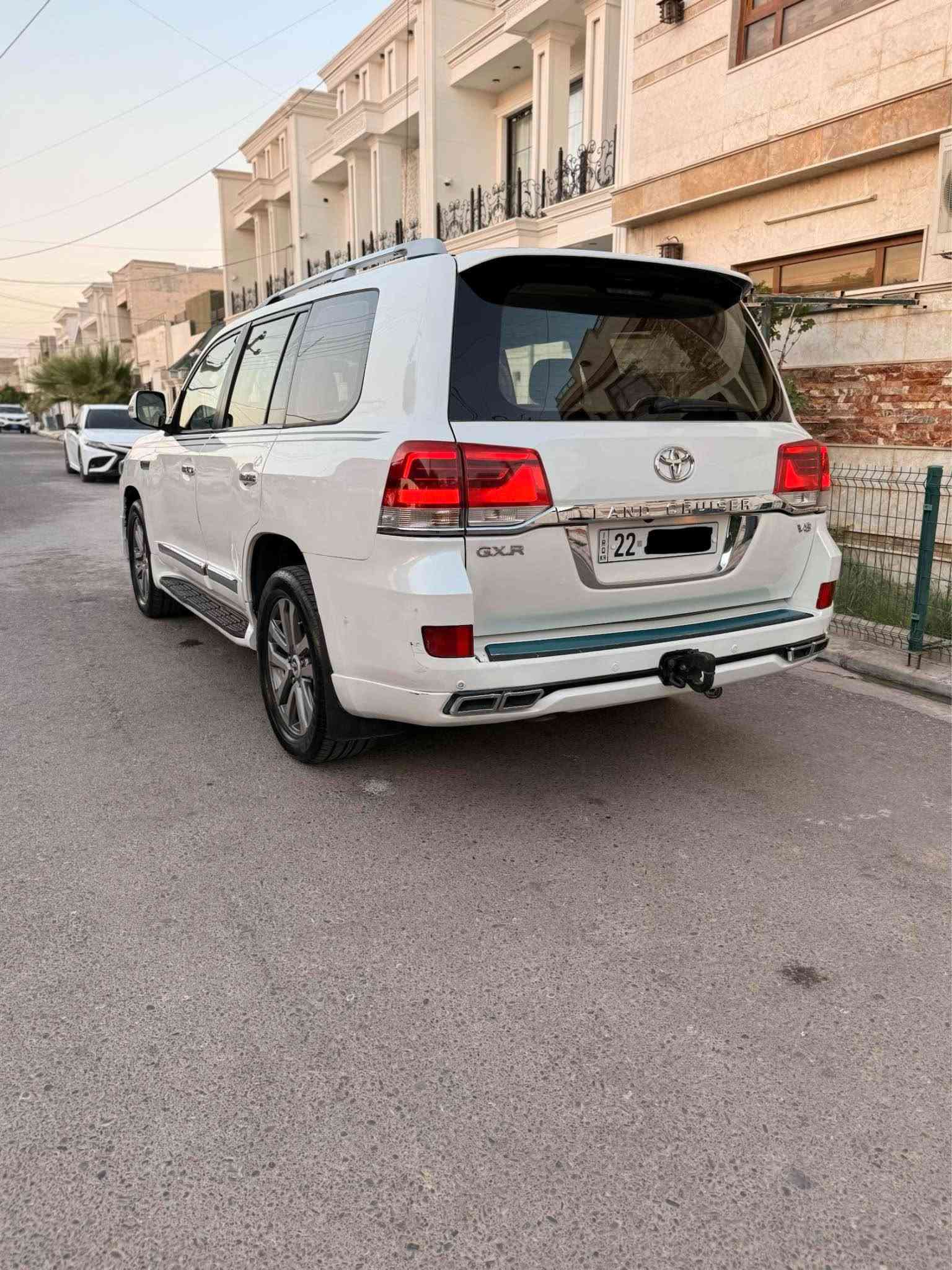 کوردی ، عربی⬇️
لاند کرۆزەر مۆدیل(2014) 
فول مواسەفات (GXR V8) سلایت و کوشن کارەبایی و گێرو مەکینەو  کارەبایاتی هەموو شتیکی بەشەرتە لەسەر دەقی شەریکە ماوەتەوە و مەکینەی نەکراوەتەوە و 
سیستەمی غازی بۆ دانراوە (249km) رۆیشتوە و دەرەوەی کراوە بە مۆدیل (2021)  سەنەوی و رەقەمی نویە تا(2030) و چوار تایەی نوی لەسەرە و بۆیاغ عامە بەلام پیشو پشت وشانسی بەتانەی هیچی نەگرتوە و ژورەوەی عەزیەتی نەخواردوە
رەقەم تلفۆن
(***********)
(***********)

🚙 تويوتا لاندكروزر موديل 2014

🔹 GXR V8 – فل مواصفات
🔹 سلايد وكوشن كهربائي
🔹 گير ومكينة وكهربائيات بحالة ممتازة
🔹 جميع المواصفات حسب مواصفات الشركة
🔹 المكينة لم تُفتح ولم يتم العمل عليها
🔹 نظام غاز مركب
🔹 ماشية 249,000 كم
🔹 الخارجية محولة إلى شكل موديل 2021
🔹 سنوي ورقم جديد لغاية 2030
🔹 4 تايرات جديدة
🔹 صبغ عام، ما عدا الباب الأمامي والخلفي والشانسي لم تتعرض لأي ضربة
🔹 الداخلية نظيفة جداً ولم تتعرض للأذى

📞 للاستفسار والاتصال:
*********** أربيل, العراق
