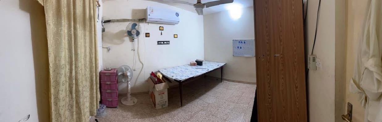 شقة ارضية مؤثثة للايجار جاهزة للسكن الفوري للطلبة
 في مجمع الشهيدة اسراء مقابل الاقسام الداخلية و مستشفى المحافظة الجديد
تبعد 6دقائق عن جامعة واسط و 10 - 15 دقيقة عن المعهد التقني و 15 دقيقة عن جامعة الكوت
تتكون من غرفتي نوم و حولي ومطبخ و 3 بالكونات و حديقة
للاستفسار واتساب :***********
